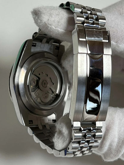 Seiko SKYDWELLER Black Mod